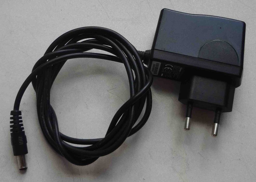 Зарядное устройство Huawei 12V 0.5A HW-120050E1W адаптер