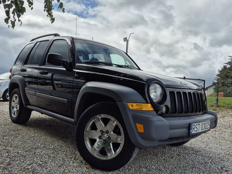 Jeep Luberty 2.8 Diesel !! Automat !! 4x4 !! Zadbany !!