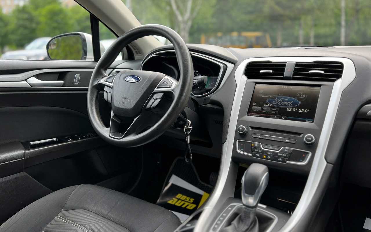 Ford Fusion 2015