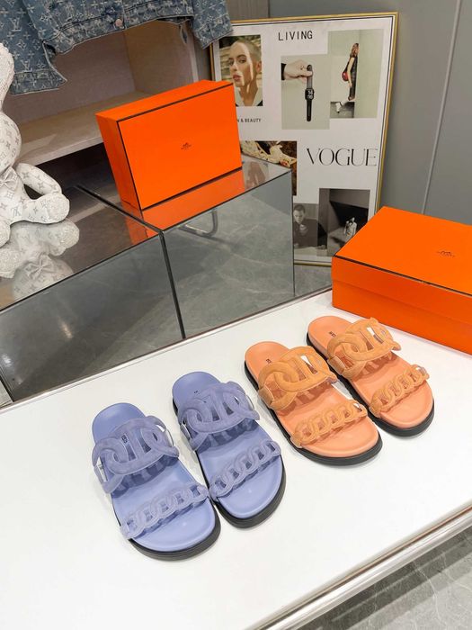 Chyre sandały HERMES z detalem „świński nos” buty