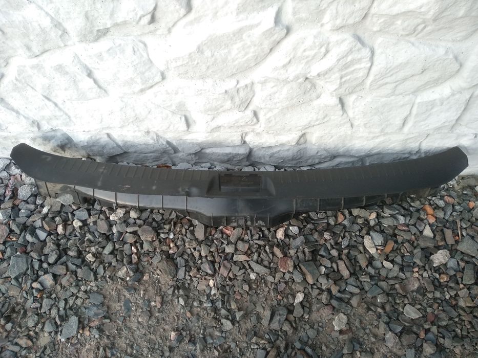 84992JD000 накладка порога багажника Qashqai j10