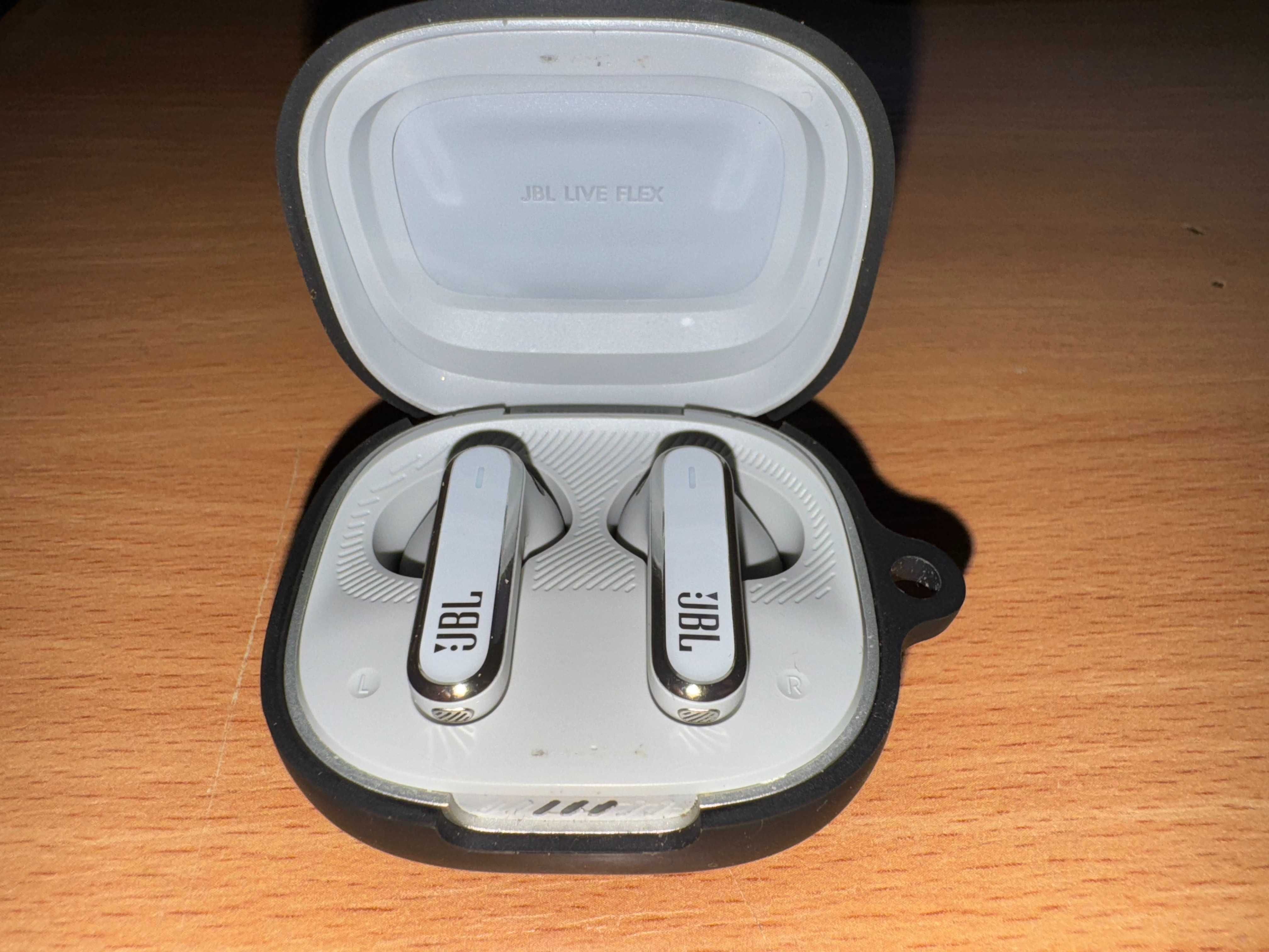 Гарнітура JBL LIVE FLEX Silver