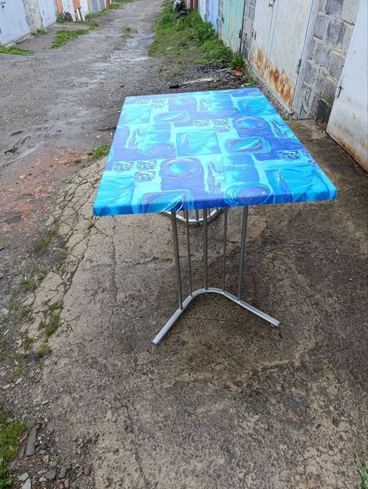 Стіл італійський Werzalit як новий