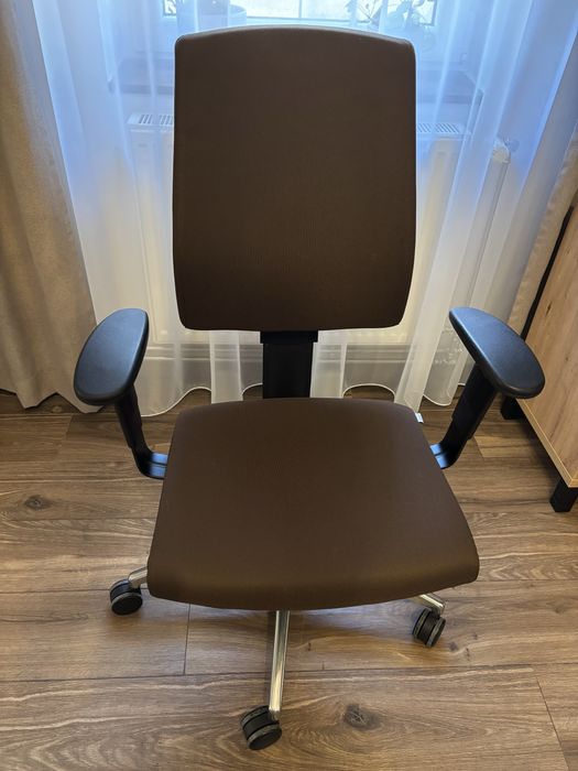 Ergonomiczne krzesło fotel biurowy Profim Raya21SL P45PU