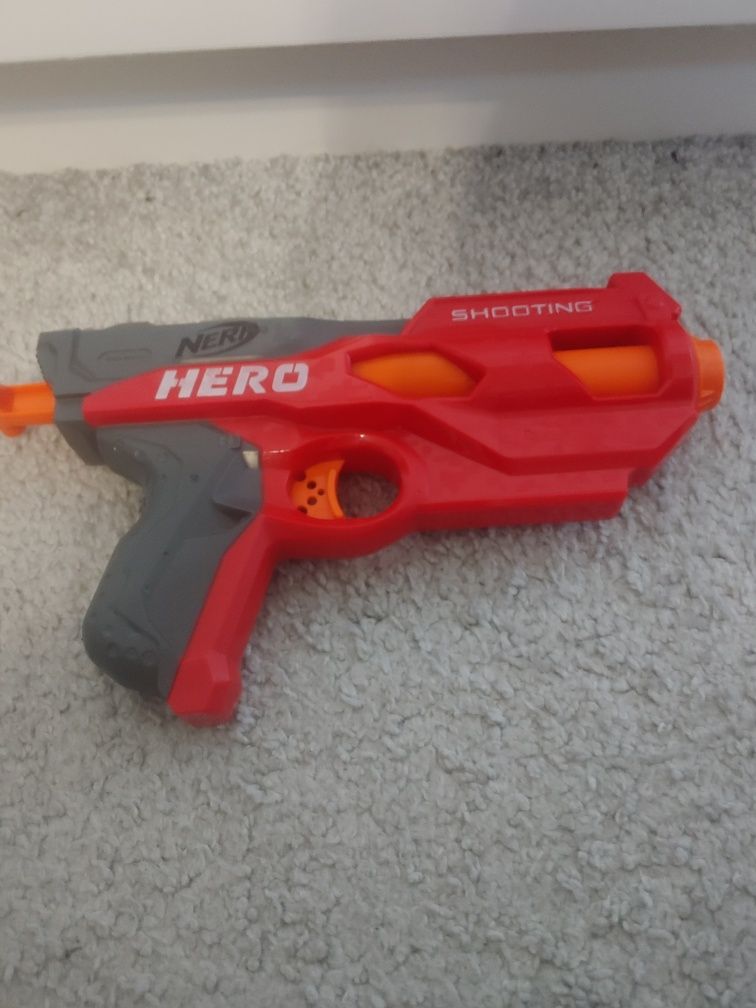 Nerf hero shooting+патрони