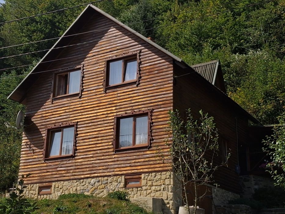 Відпочинок в Карпатах (Яремче) . Котедж в Карпатах "Затишний Куточок"