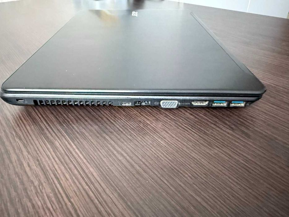 Ноутбук Acer Aspire F5-573G-73AC (NX.GFJEU.015) Obsidian Black