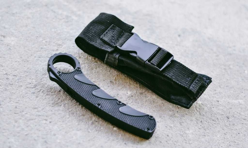 Nóż Sprężynowy Karambit Taktyczny OTF Militaria CS