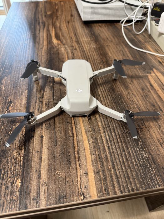 Квадрокоптер DJI