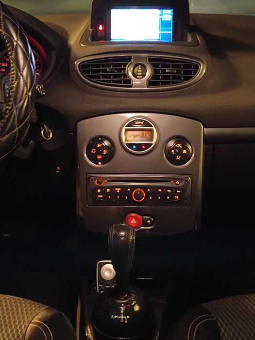 Renault Clio 1.5 Dci, 85Cv. Automático/Manual. Full Extras. Como Novo.