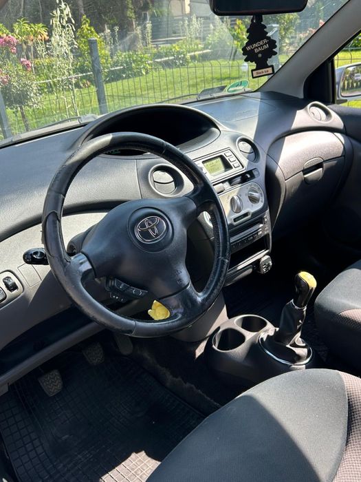 Toyota Yaris 2004 r