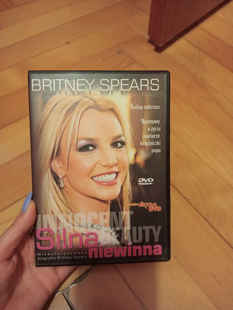 Britney spears dvd silna i niewinna