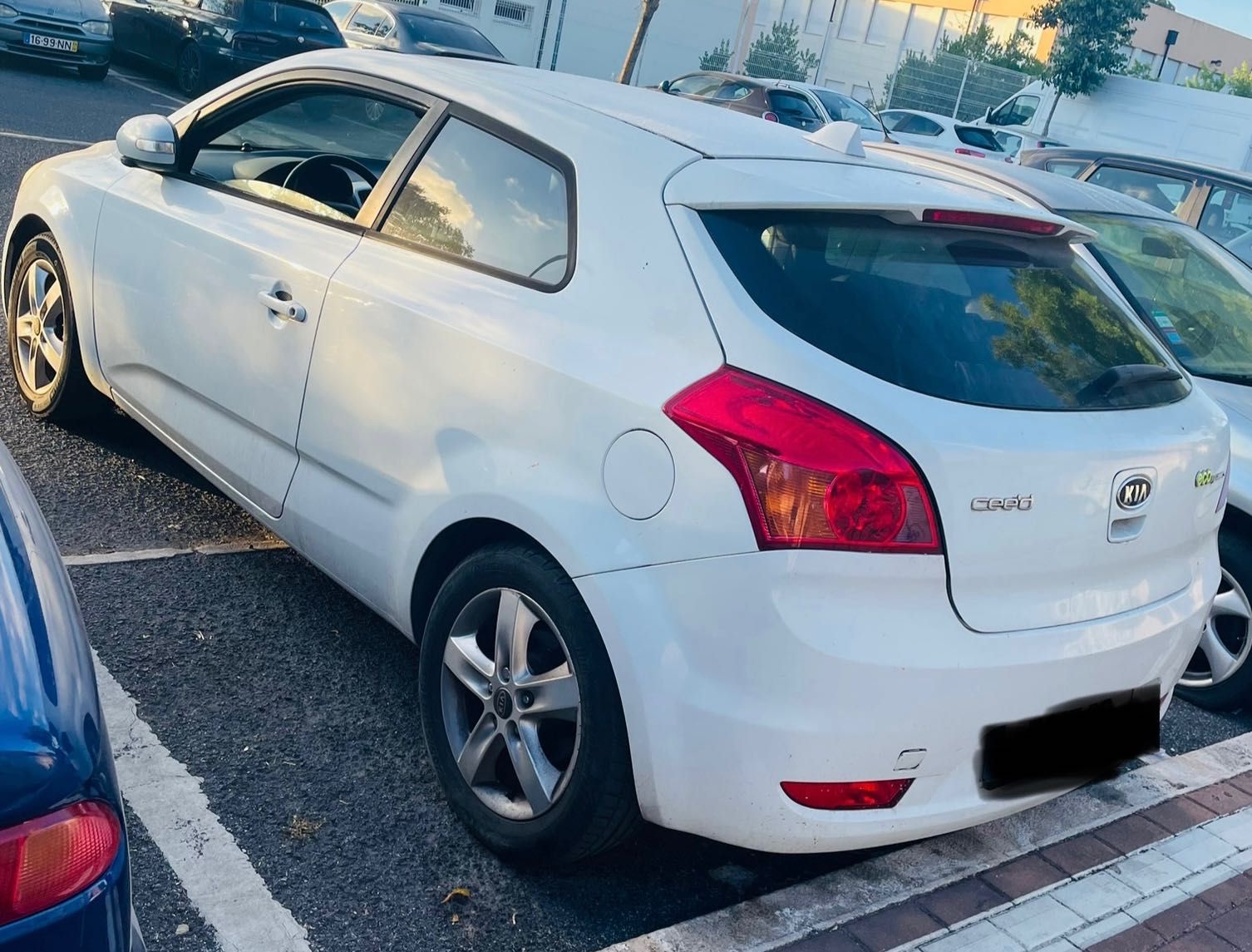 Kia Ceed S Coupé 1.4 CVVT EX ISG