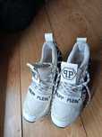 Witam sprzedam buty damskie