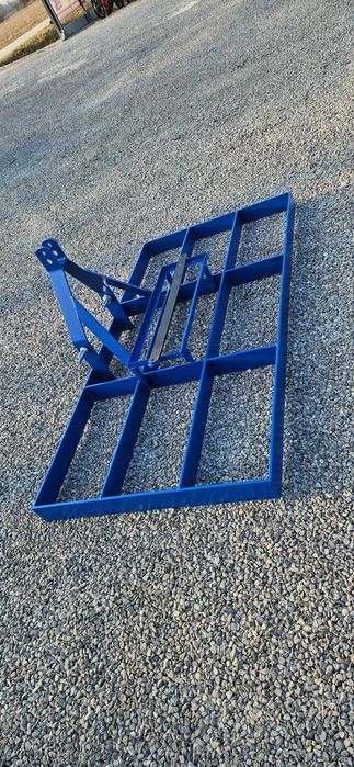 Idealne rozwiązanie do wyrównywania ziemi – niwelator TUZ