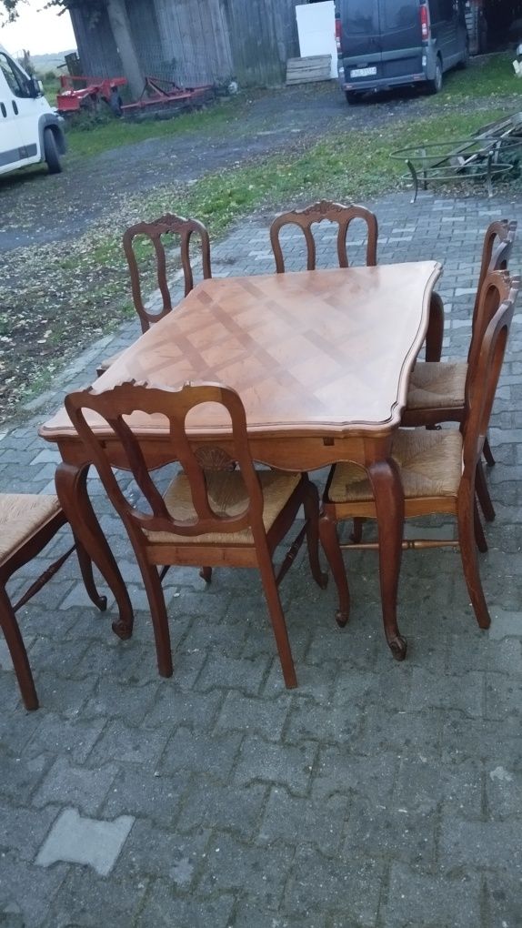 Piękny stylowy stół rozkładany z krzesłami Ludwik dębowy