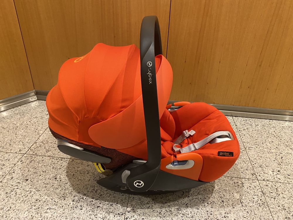 Cybex Cloud Z (c/ encaixes para carrinho)