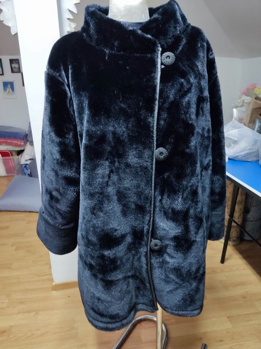 Futerko czarne  damskie