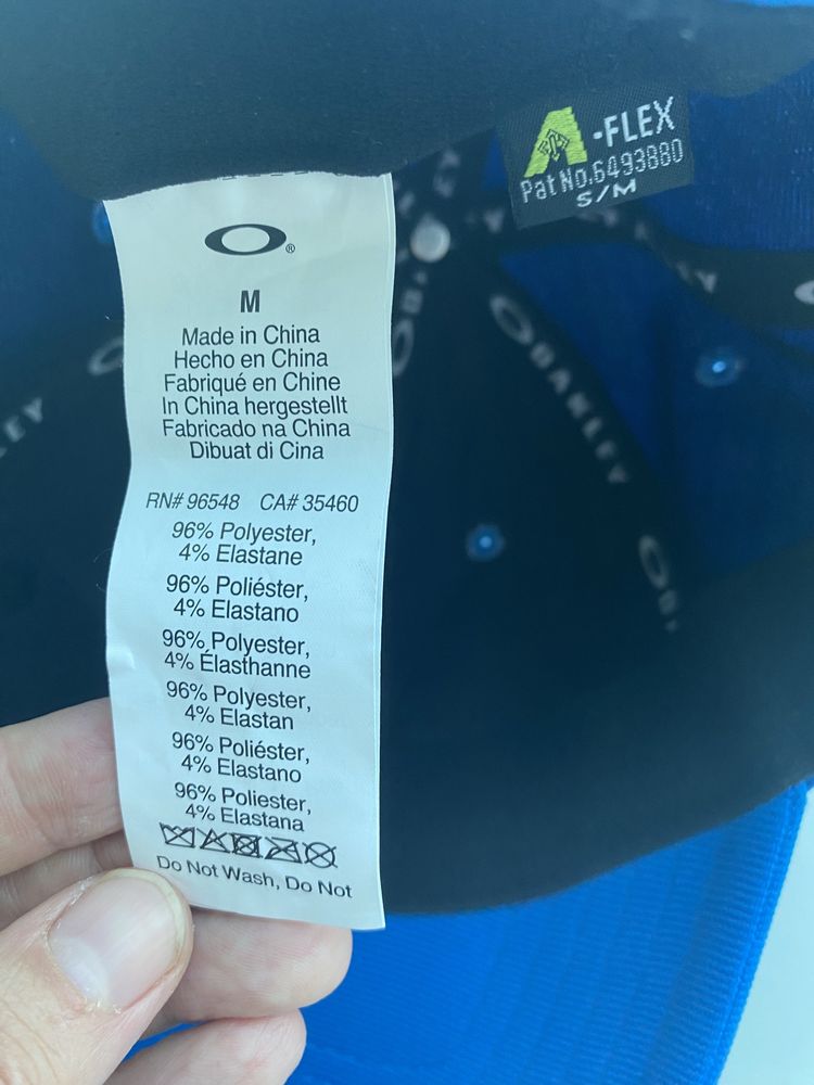 Бейсболка oakley