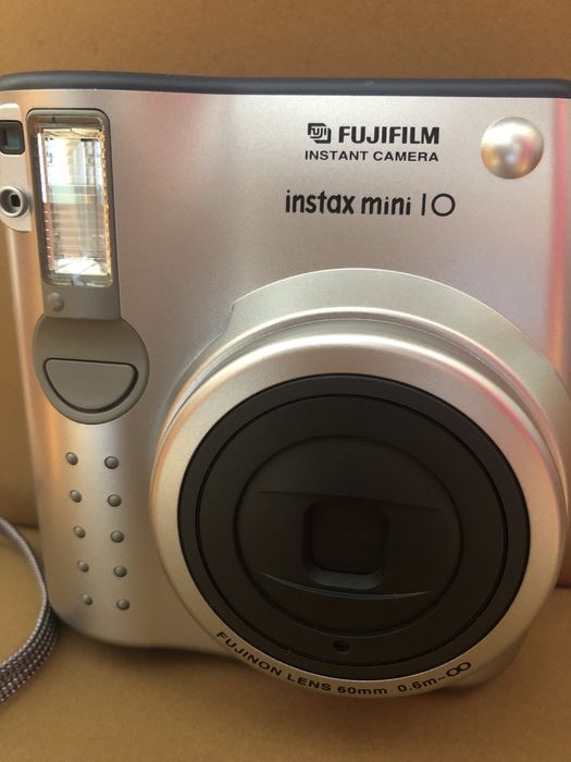 Maquina fotografica instantânea