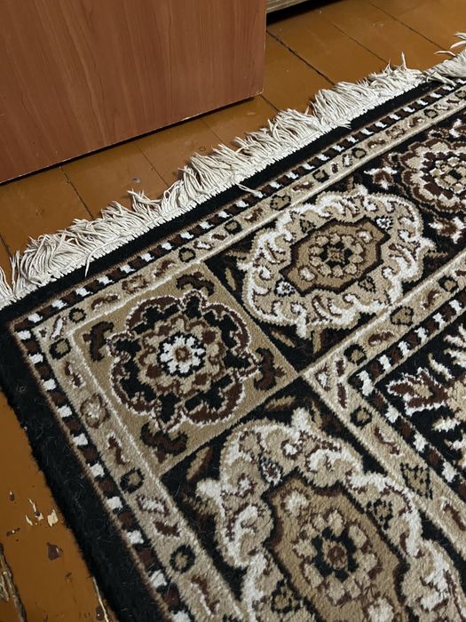 Килим з візерунком