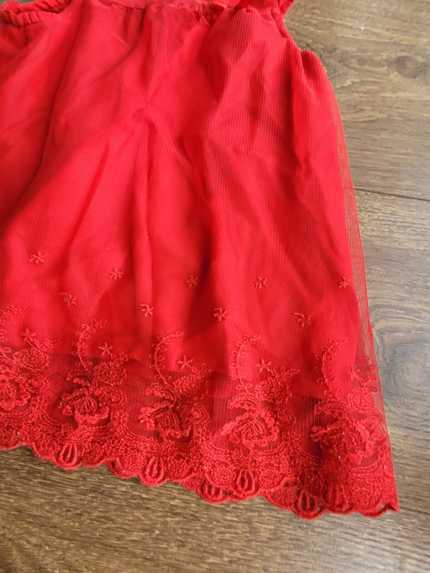 Czerwona sukienka H&M świąteczna r. 68