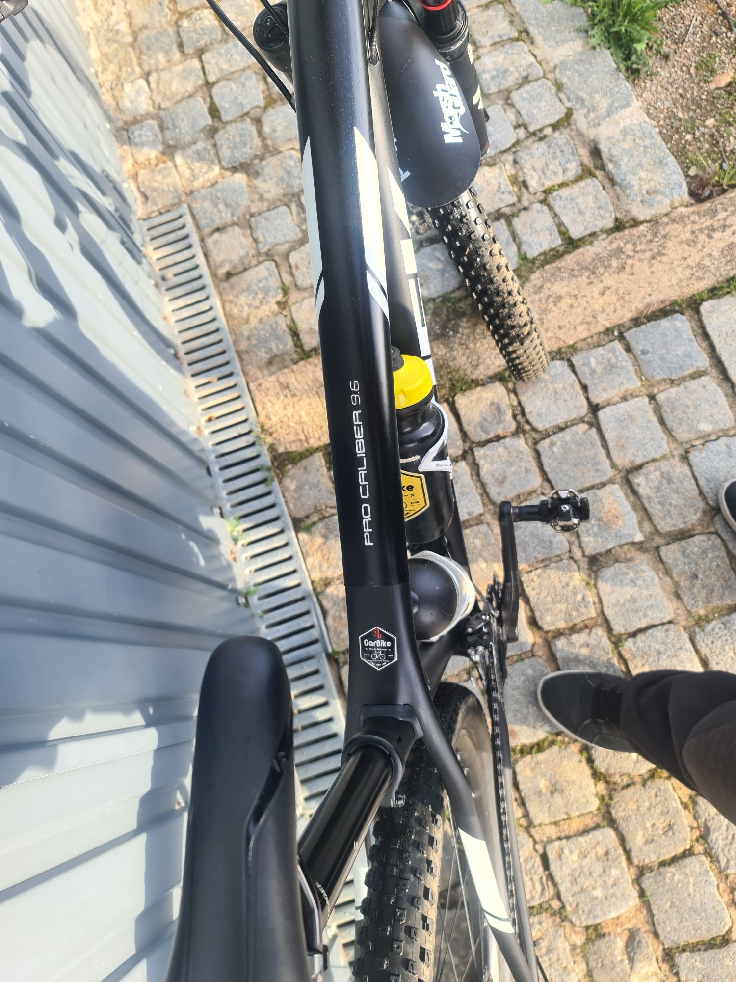 Vendo bicicleta  de btt Trek roda 29 carbono