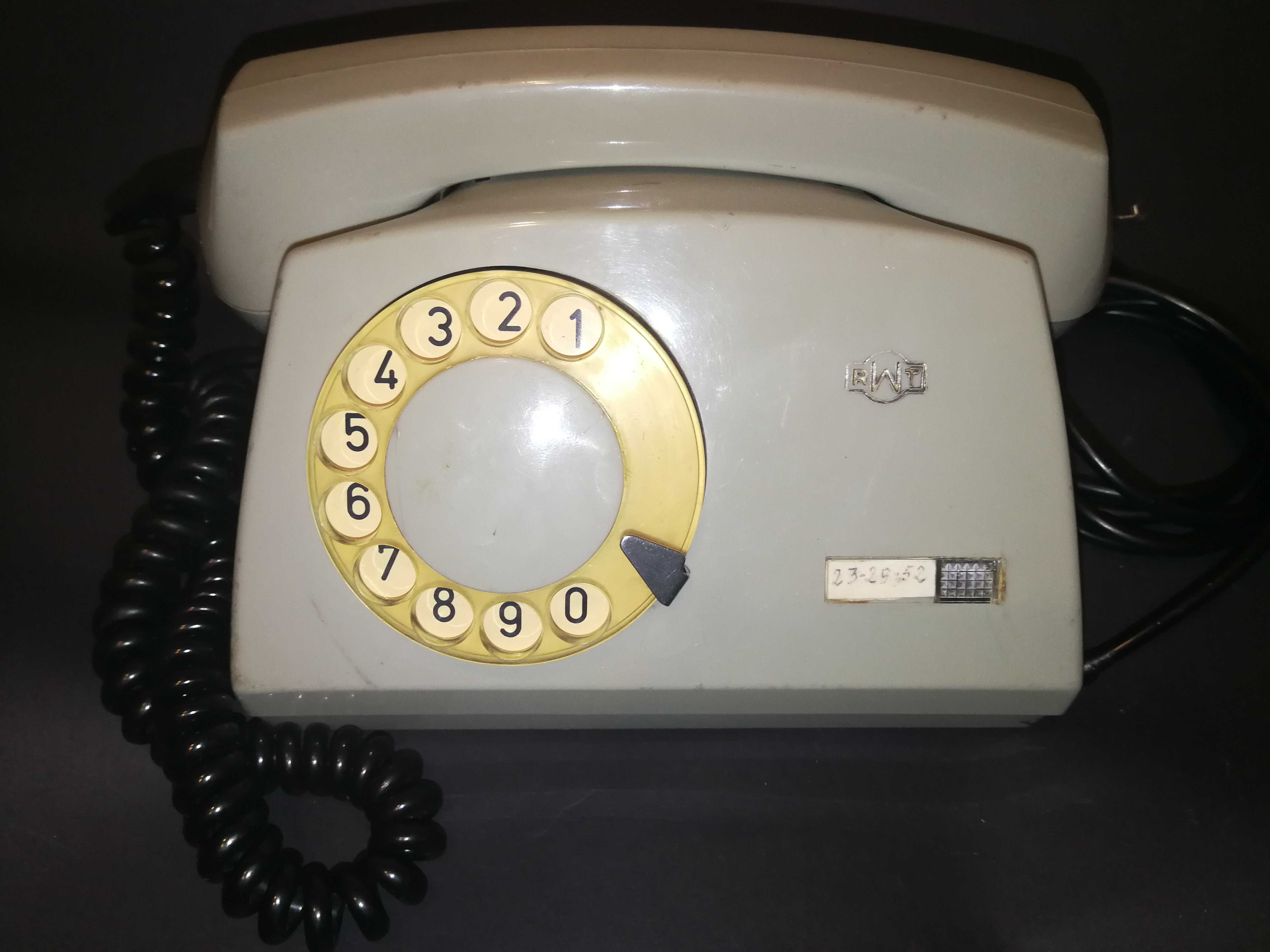 Telefon 2 Aster PRL rekwizyt