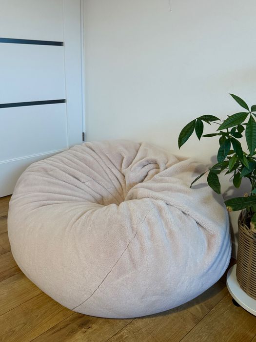 Pufa do siedzenia  różowa jasny kolor