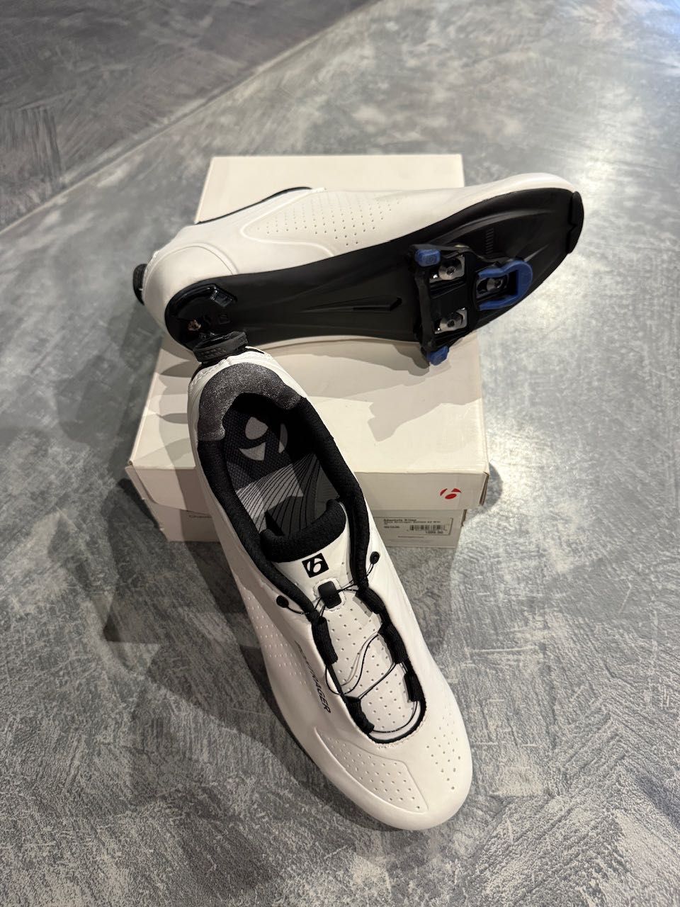 Buty bontrager ballista road 43 27.7 trek szosowe rowerowe białe