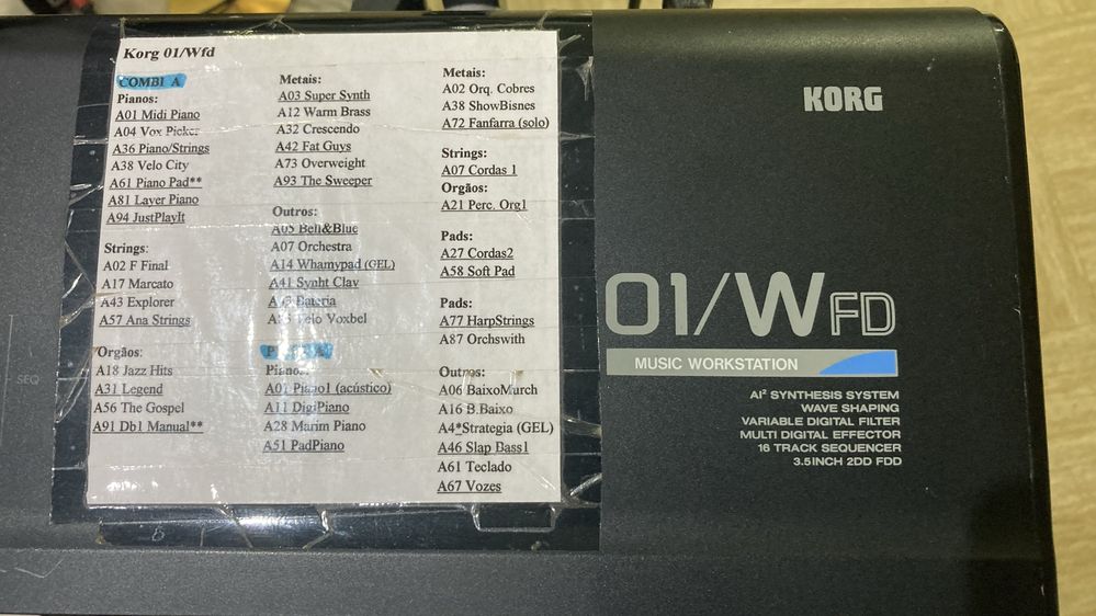Korg 01/W FD - 61 teclas