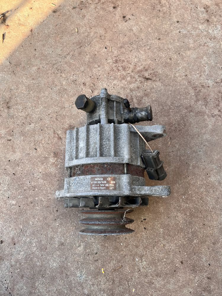 Alternador carrinha Mitsubishi L200