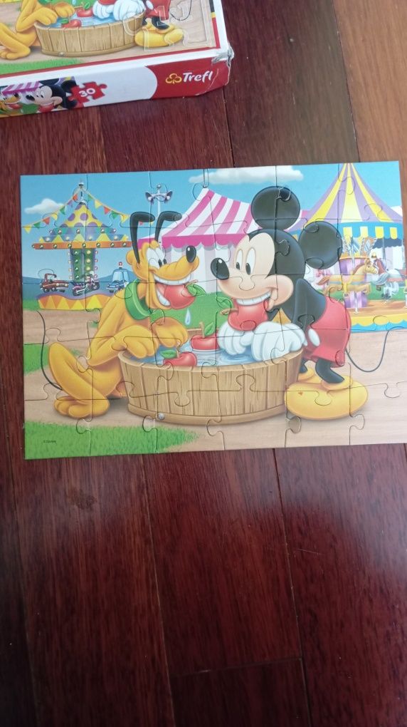 Puzzle 30 elementów Micki i Pluto