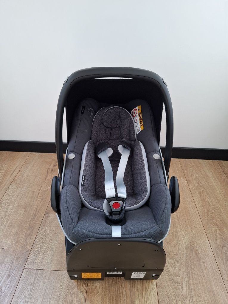 Maxi Cosi Pebble Pro i-Size z bazą Familyfix 3 bezwypadkowy!