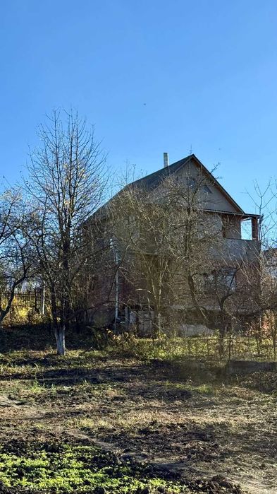 Продаж дачного будину в садівничому товаристві "Вишневий сад-2"