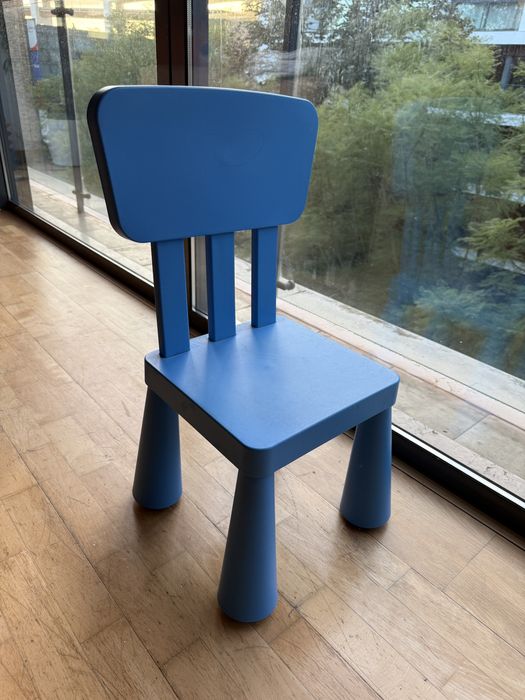 Cadeira de crianca IKEA