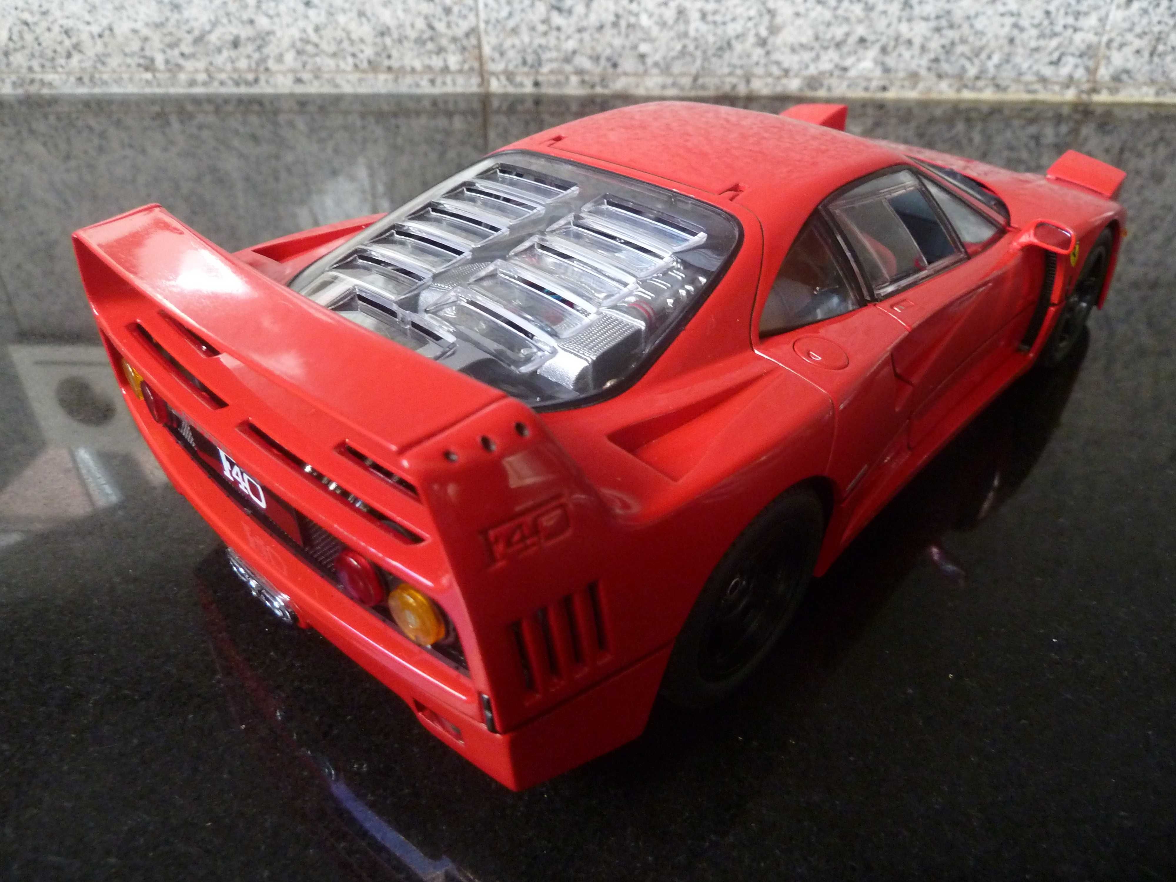 1:18 Kyosho, Ferrari F40 Light Weight, AutoArt, Minichamps