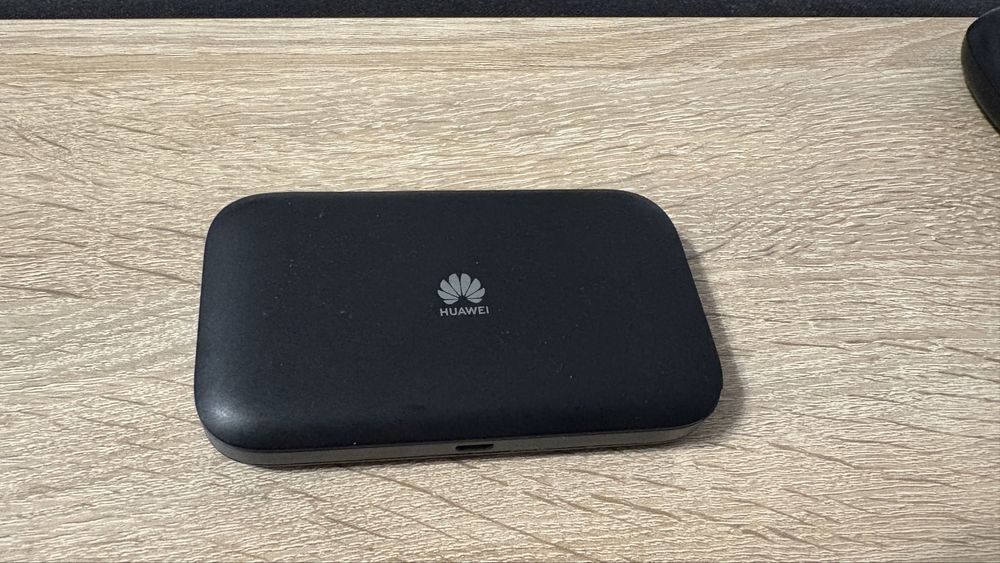 Router Wi Fi Huawei na karte SIM