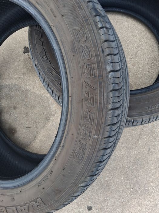 2 Pneus seminovos 225 55 r18
