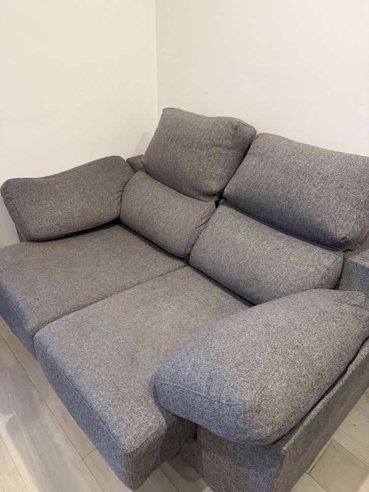 Sofá de 3 lugares NOEMI cinza claro