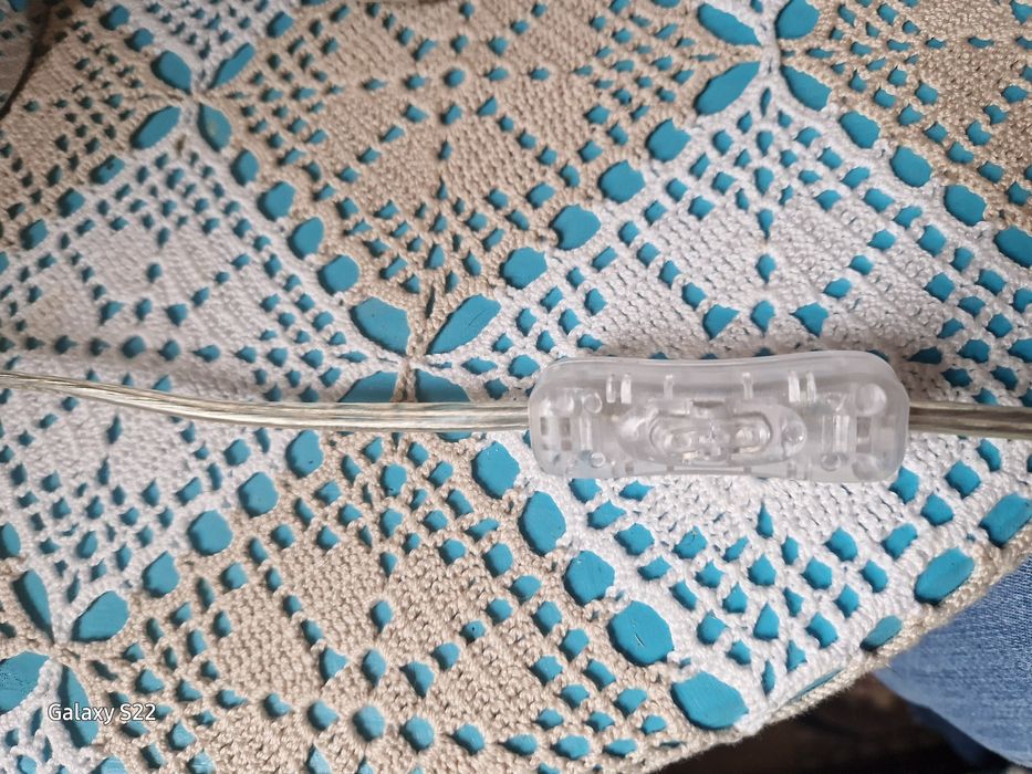 Candeeiro de teto e candeeiro de mesinha de cabeceira