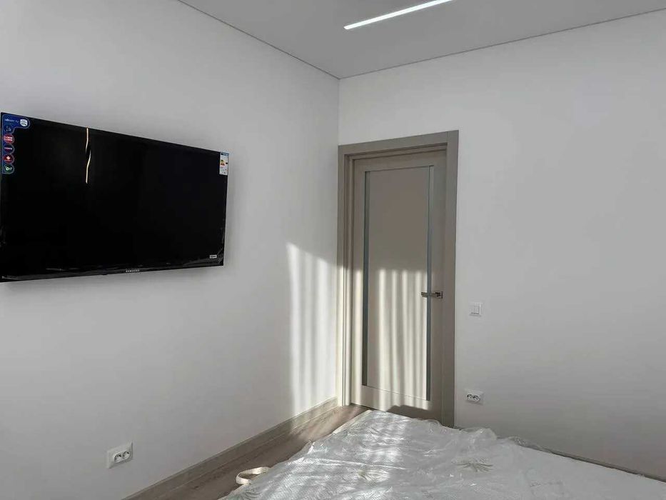 Центр міста, продам 2 кім з ремонтом, і/о опалення, Main House!