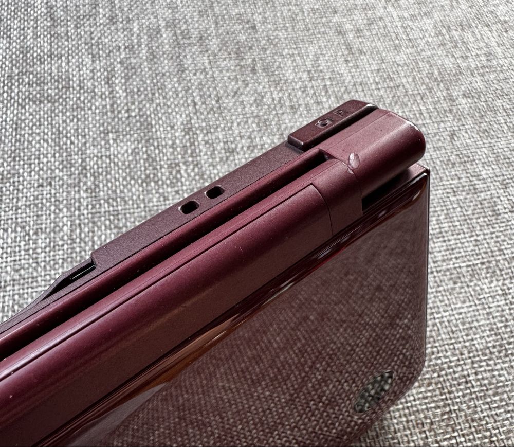 Nintendo DSI XL z polskiej dystrybucji full zestaw.