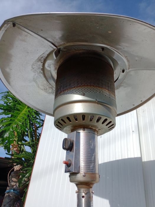 Aquecedor a gás vertical um