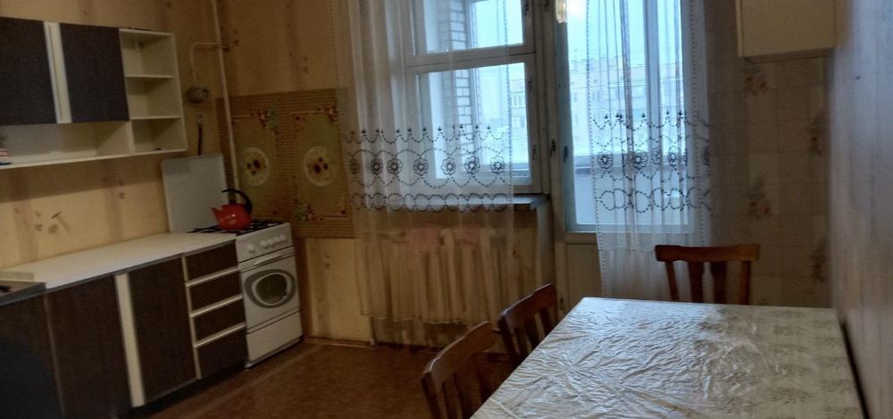 Продам 3-кімнатну квартиру у центрі Броварів NP