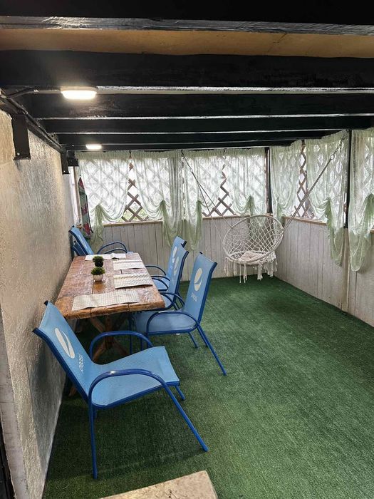 Дача для сімейного та активного відпочинку біля води