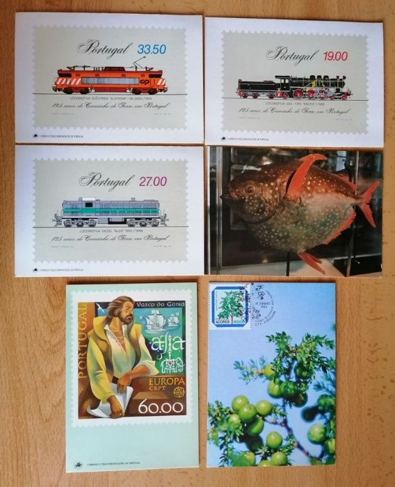 Envelopes e postais com selos carimbados