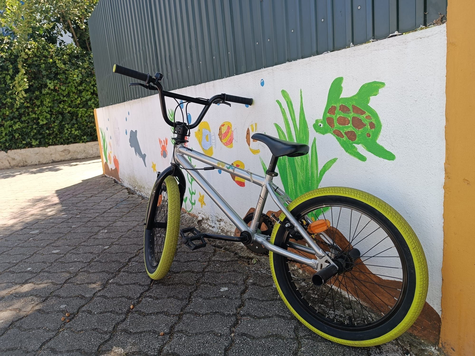 Vendo bicicleta BMX Btwin