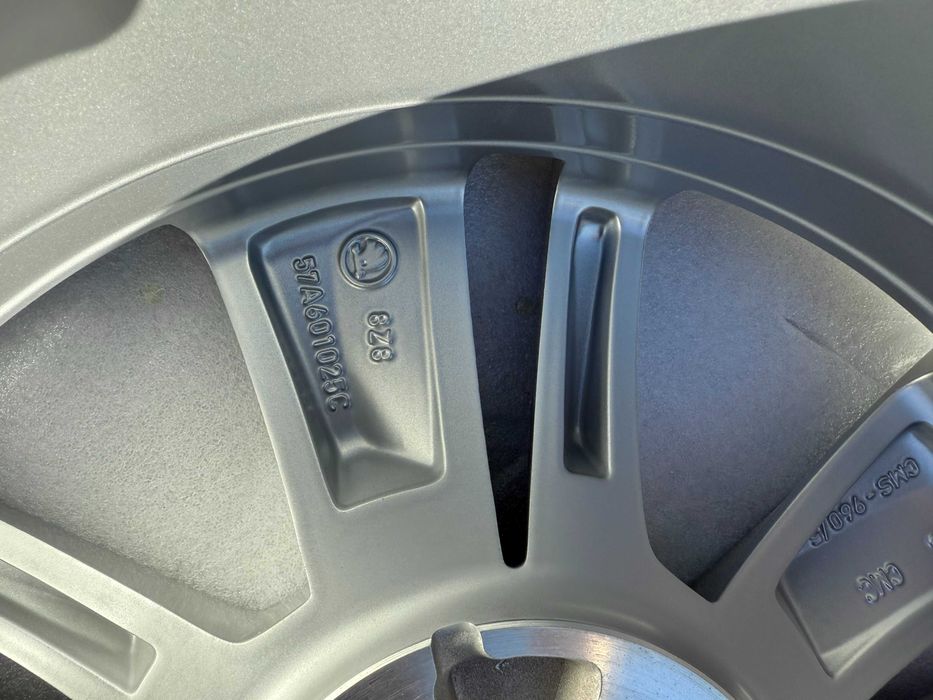 Диск колісний новий Skoda Karoq 7JxR17 Et 45 Диск Шкода Карок