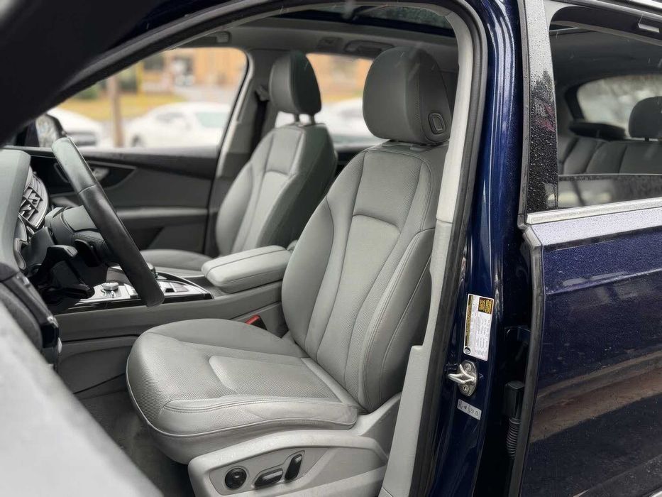 Audi Q7 quattro Premium Plus      2019